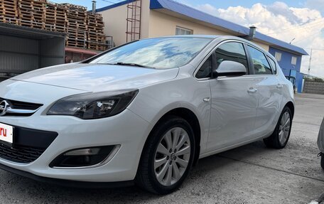 Opel Astra J, 2013 год, 1 050 000 рублей, 11 фотография