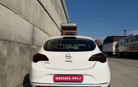 Opel Astra J, 2013 год, 1 050 000 рублей, 2 фотография