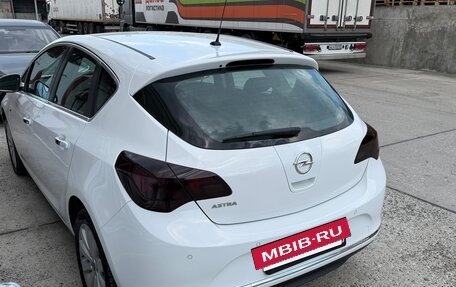 Opel Astra J, 2013 год, 1 050 000 рублей, 14 фотография