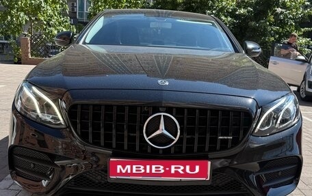 Mercedes-Benz E-Класс, 2017 год, 3 200 000 рублей, 1 фотография