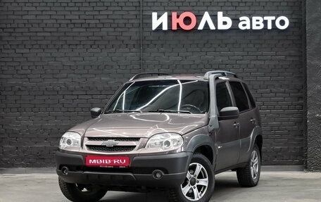 Chevrolet Niva I рестайлинг, 2017 год, 680 000 рублей, 1 фотография