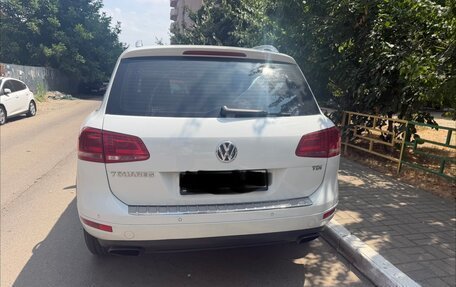 Volkswagen Touareg III, 2012 год, 1 800 000 рублей, 2 фотография