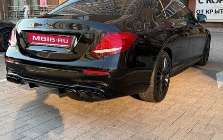 Mercedes-Benz E-Класс, 2017 год, 3 200 000 рублей, 13 фотография