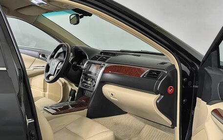 Toyota Camry, 2013 год, 1 950 000 рублей, 10 фотография