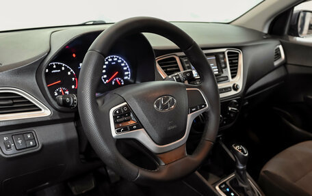 Hyundai Solaris II рестайлинг, 2021 год, 1 490 000 рублей, 15 фотография
