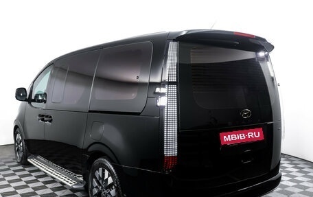 Hyundai Staria, 2021 год, 5 390 000 рублей, 7 фотография