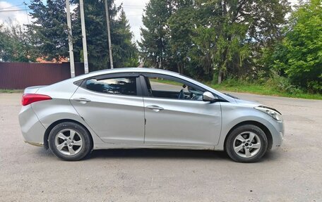 Hyundai Avante, 2010 год, 700 000 рублей, 3 фотография