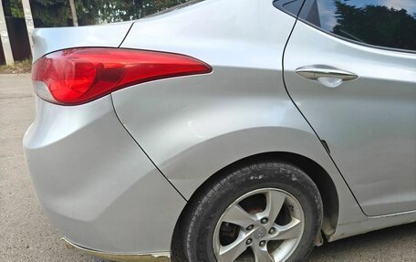Hyundai Avante, 2010 год, 700 000 рублей, 12 фотография