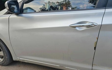 Hyundai Avante, 2010 год, 700 000 рублей, 20 фотография