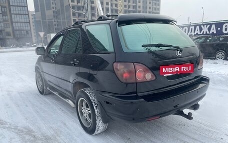 Lexus RX IV рестайлинг, 1998 год, 900 000 рублей, 2 фотография