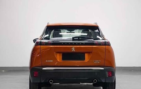 Peugeot 2008 II, 2022 год, 1 850 008 рублей, 5 фотография