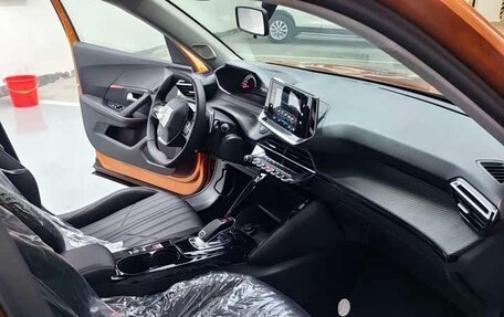 Peugeot 2008 II, 2022 год, 1 850 008 рублей, 14 фотография