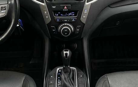 Hyundai Santa Fe III рестайлинг, 2017 год, 2 299 000 рублей, 13 фотография