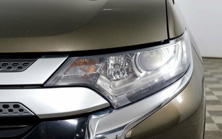 Mitsubishi Outlander III рестайлинг 3, 2018 год, 1 675 000 рублей, 9 фотография