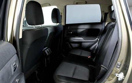 Mitsubishi Outlander III рестайлинг 3, 2018 год, 1 675 000 рублей, 21 фотография