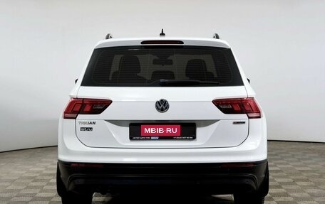 Volkswagen Tiguan II, 2019 год, 2 068 000 рублей, 6 фотография