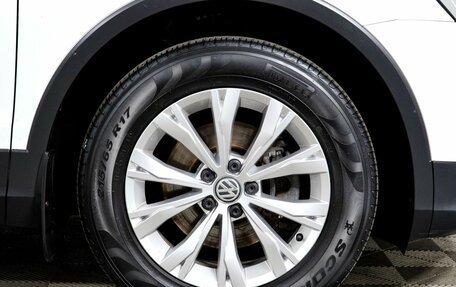 Volkswagen Tiguan II, 2019 год, 2 068 000 рублей, 10 фотография
