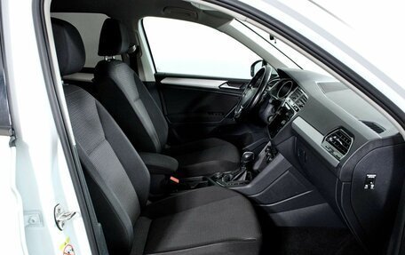 Volkswagen Tiguan II, 2019 год, 2 068 000 рублей, 20 фотография