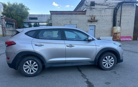 Hyundai Tucson III, 2016 год, 2 250 000 рублей, 10 фотография