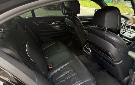 BMW 7 серия, 2019 год, 4 600 000 рублей, 8 фотография