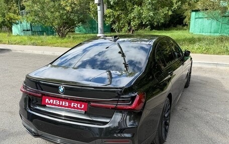 BMW 7 серия, 2019 год, 4 600 000 рублей, 18 фотография