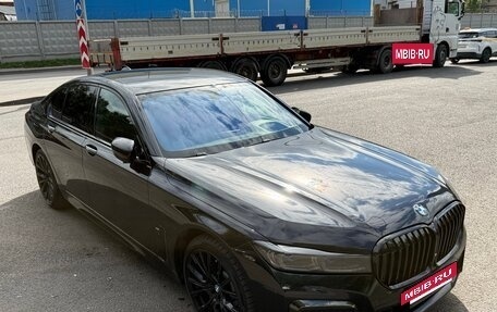 BMW 7 серия, 2019 год, 4 600 000 рублей, 16 фотография