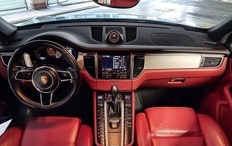 Porsche Macan I рестайлинг, 2015 год, 2 380 000 рублей, 5 фотография