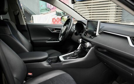 Toyota RAV4, 2021 год, 3 148 000 рублей, 6 фотография