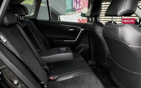 Toyota RAV4, 2021 год, 3 148 000 рублей, 8 фотография