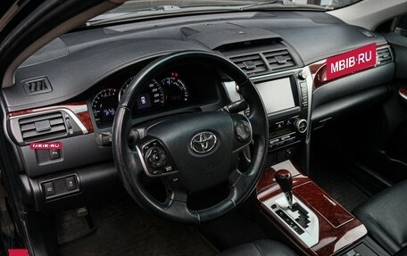 Toyota Camry, 2013 год, 1 830 000 рублей, 12 фотография