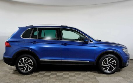 Volkswagen Tiguan II, 2018 год, 1 998 000 рублей, 4 фотография