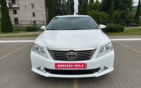 Toyota Camry, 2012 год, 1 777 000 рублей, 2 фотография