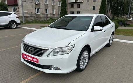 Toyota Camry, 2012 год, 1 777 000 рублей, 8 фотография