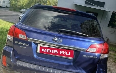 Subaru Outback IV рестайлинг, 2011 год, 1 130 000 рублей, 2 фотография