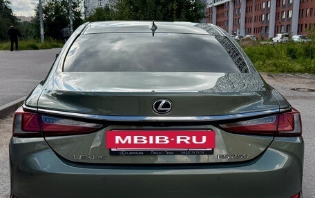 Lexus ES VII, 2021 год, 4 500 000 рублей, 6 фотография