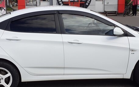 Hyundai Solaris II рестайлинг, 2014 год, 980 000 рублей, 4 фотография