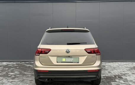 Volkswagen Tiguan II, 2020 год, 2 445 000 рублей, 4 фотография