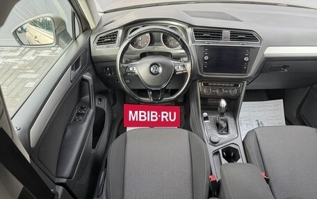 Volkswagen Tiguan II, 2020 год, 2 445 000 рублей, 11 фотография