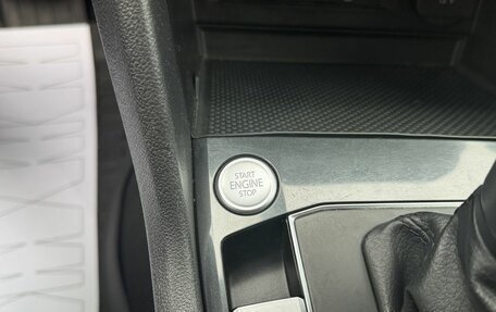 Volkswagen Tiguan II, 2020 год, 2 445 000 рублей, 20 фотография