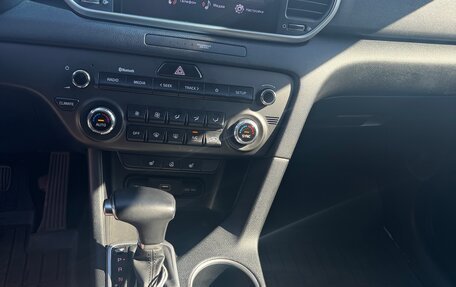 KIA Sportage IV рестайлинг, 2021 год, 2 200 000 рублей, 10 фотография