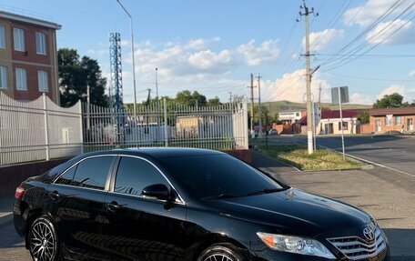 Toyota Camry, 2011 год, 1 230 000 рублей, 4 фотография