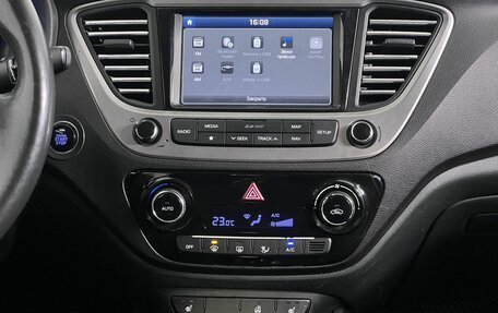 Hyundai Solaris II рестайлинг, 2017 год, 1 200 000 рублей, 16 фотография