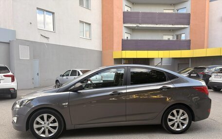 Hyundai Solaris II рестайлинг, 2015 год, 1 219 000 рублей, 2 фотография