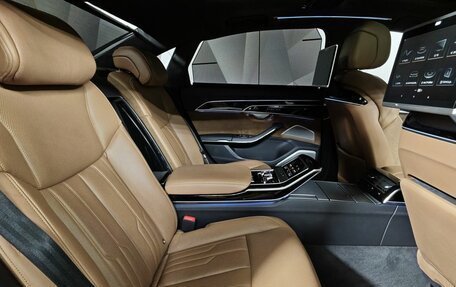Audi A8, 2019 год, 5 000 000 рублей, 16 фотография