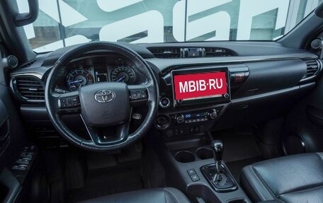 Toyota Hilux VIII, 2021 год, 5 270 000 рублей, 11 фотография
