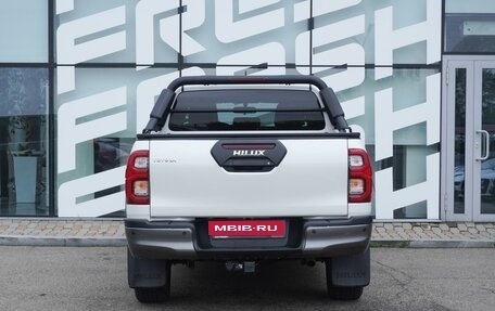 Toyota Hilux VIII, 2021 год, 5 270 000 рублей, 4 фотография