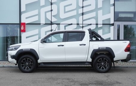 Toyota Hilux VIII, 2021 год, 5 270 000 рублей, 6 фотография