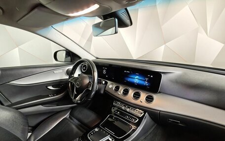 Mercedes-Benz E-Класс, 2021 год, 3 300 000 рублей, 13 фотография