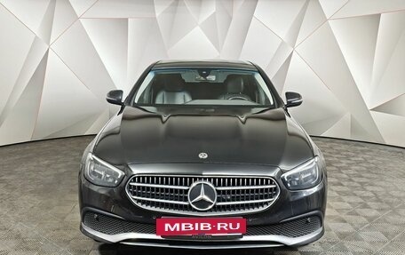 Mercedes-Benz E-Класс, 2021 год, 3 300 000 рублей, 7 фотография