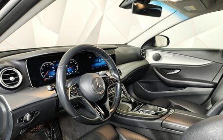 Mercedes-Benz E-Класс, 2021 год, 3 300 000 рублей, 19 фотография